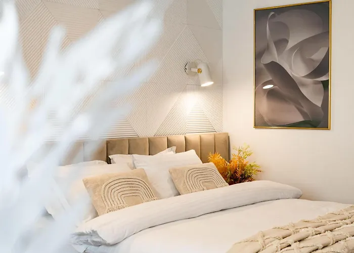 Piata Natiunilor Unite Studios: Where Style Meets Bucharest's Pulse Βουκουρέστι