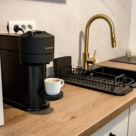 Piata Natiunilor Unite Studios: Where Style Meets Bucharest's Pulse Boekarest