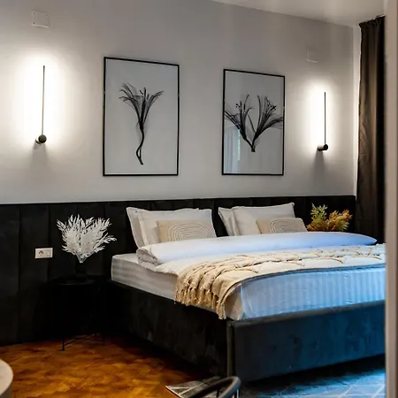 Piata Natiunilor Unite Studios: Where Style Meets Bucharest's Pulse *