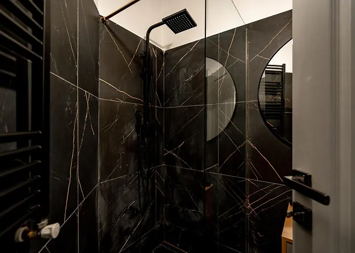 Piata Natiunilor Unite Studios: Where Style Meets Bucharest's Pulse Bucureşti