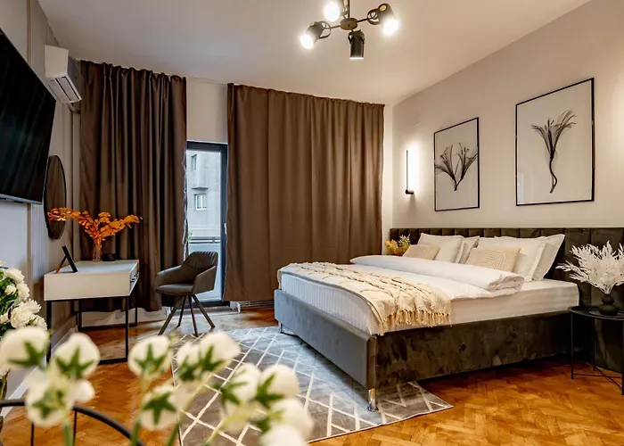 Piata Natiunilor Unite Studios: Where Style Meets Bucharest's Pulse شقة بوخارست