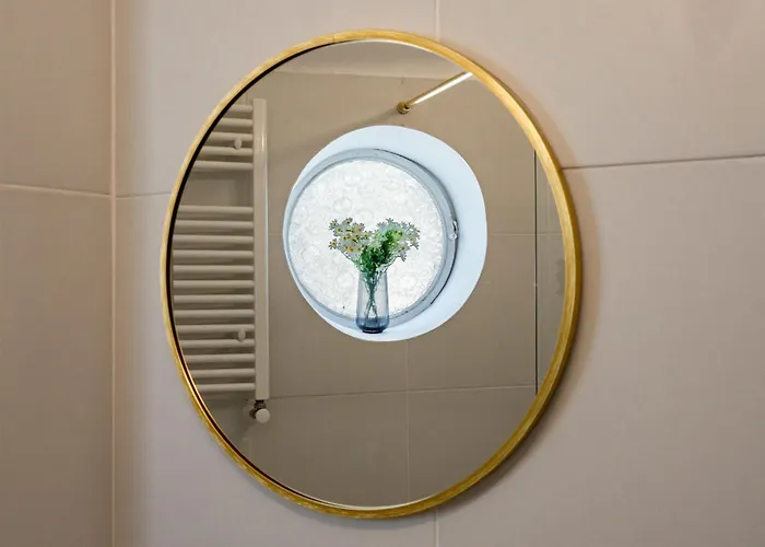 Piata Natiunilor Unite Studios: Where Style Meets Bucharest's Pulse *